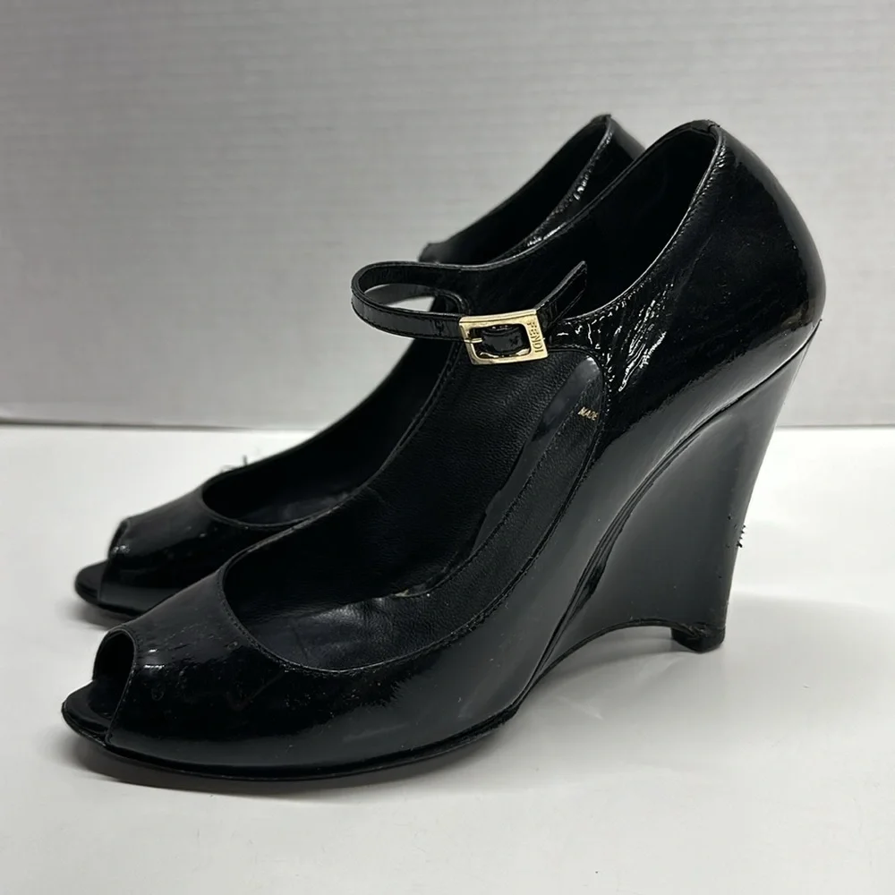 Fendi Wedges High Heel Shoes Shiny Patent Leather Peep Toe Black Size 38 US 8